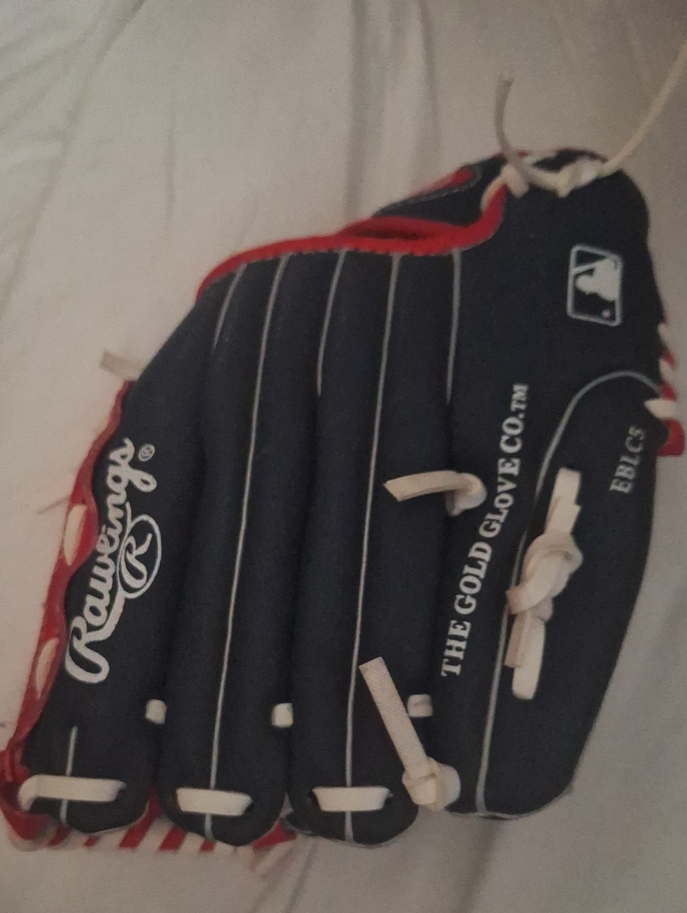Rawlings Navy and Red Baseball Glove with White Laces